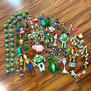 Toy Story toy bundle 90 PIECES!